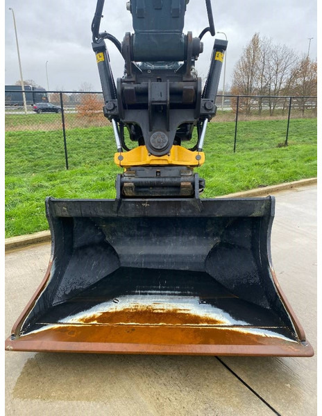 Engcon EC233, OQ80, GB29 = Rotator + Coupler + Gripper + - Priključek za Gradbeni stroj: slika 2 Engcon EC233, OQ80, GB29 = Rotator + Coupler + Gripper + - Priključek za Gradbeni stroj: slika 2