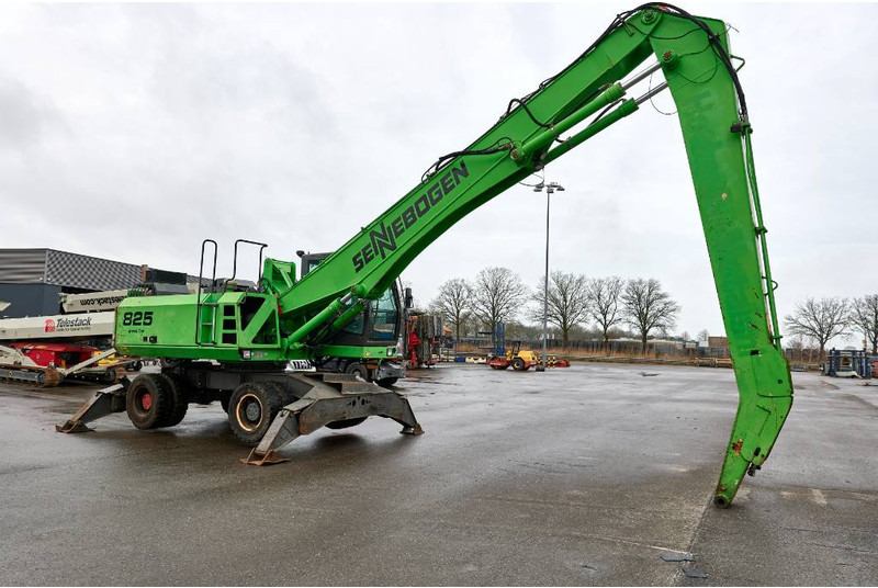 Sennebogen 825 M - Bager za prekladanje primarnih/ Sekundarnih surovin: slika 4 Sennebogen 825 M - Bager za prekladanje primarnih/ Sekundarnih surovin: slika 4