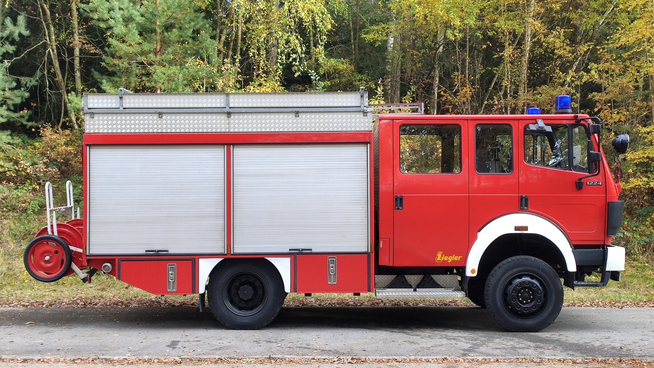 Mercedes-Benz 1224 AF - Tovornjak: slika 2 Mercedes-Benz 1224 AF - Tovornjak: slika 2