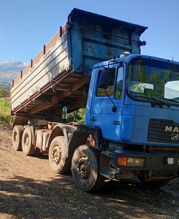 MAN 41.402 - Tovornjak prekucnik: slika 2 MAN 41.402 - Tovornjak prekucnik: slika 2