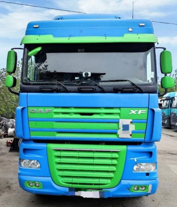 DAF XF 105.460 Tractor unit - Vlačilec: slika 1 DAF XF 105.460 Tractor unit - Vlačilec: slika 1