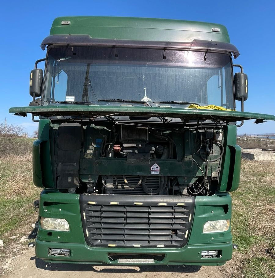 DAF XF 95.430 Tractor head 6x2 - Vlačilec: slika 2 DAF XF 95.430 Tractor head 6x2 - Vlačilec: slika 2