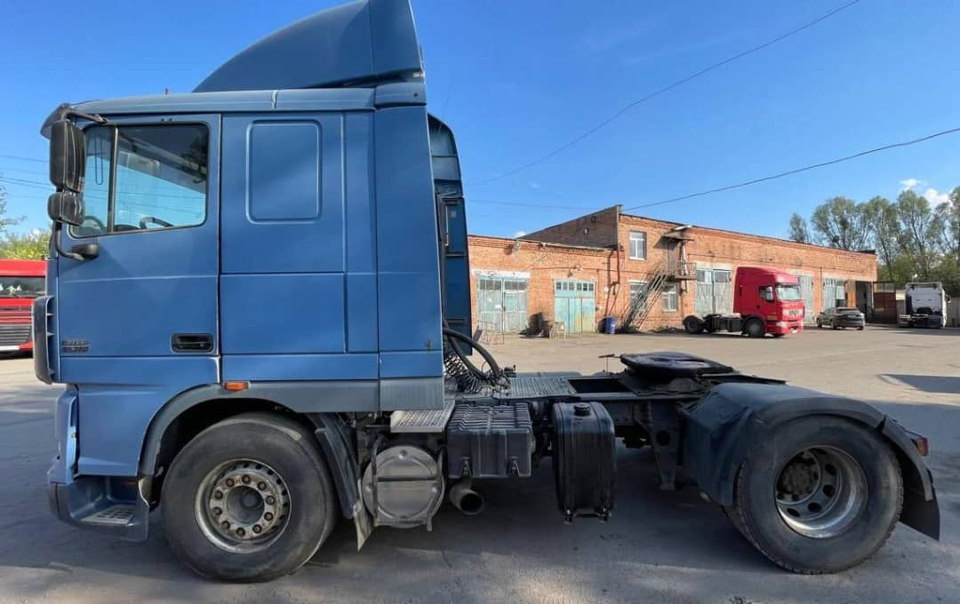 DAF XF 95.430 Tractor unit - Vlačilec: slika 3 DAF XF 95.430 Tractor unit - Vlačilec: slika 3