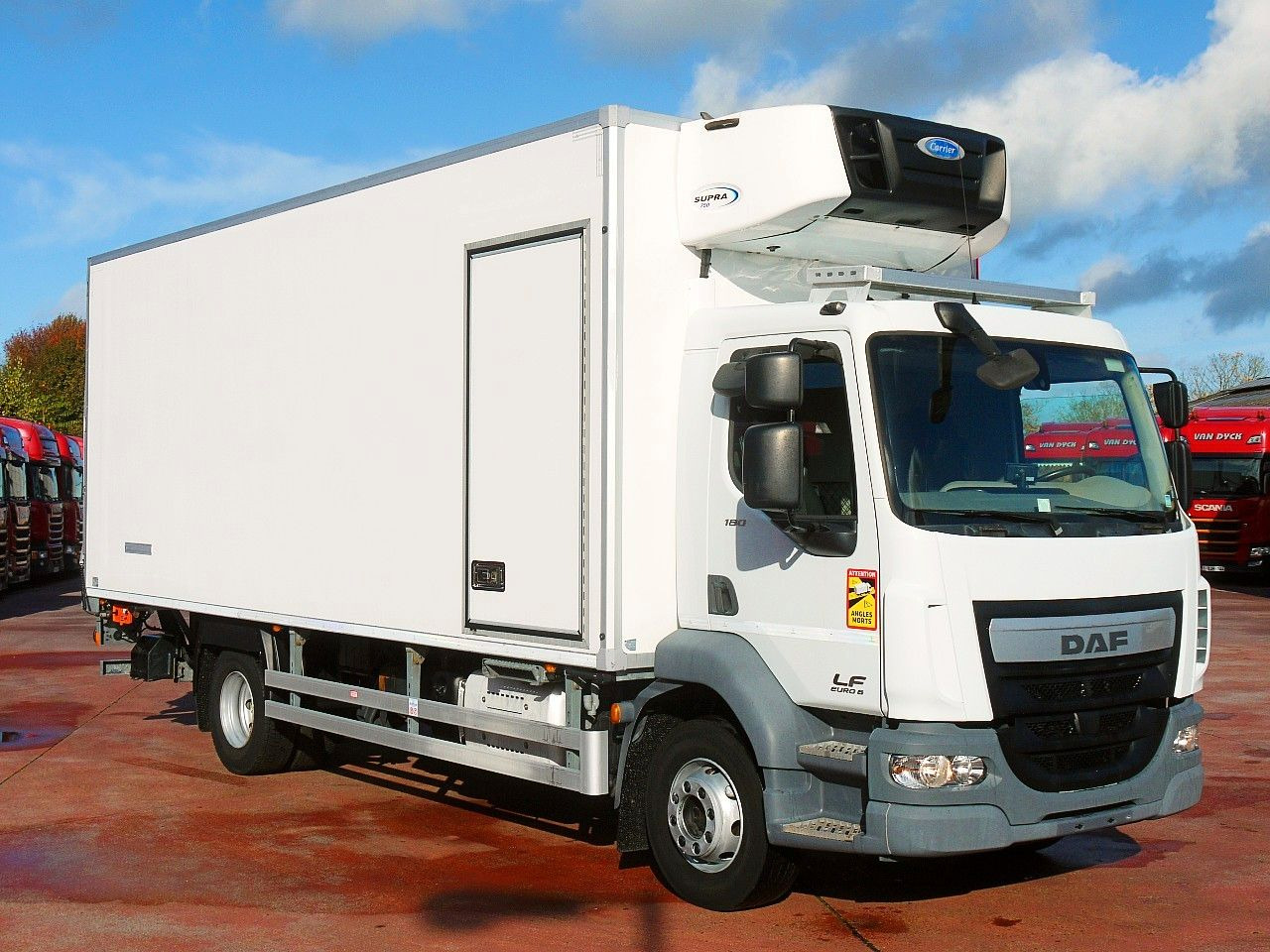 DAF LF 180 14 KUHLKOFFER CARRIER SUPRA 750 A/C - Tovornjak hladilnik: slika 2 DAF LF 180 14 KUHLKOFFER CARRIER SUPRA 750 A/C - Tovornjak hladilnik: slika 2