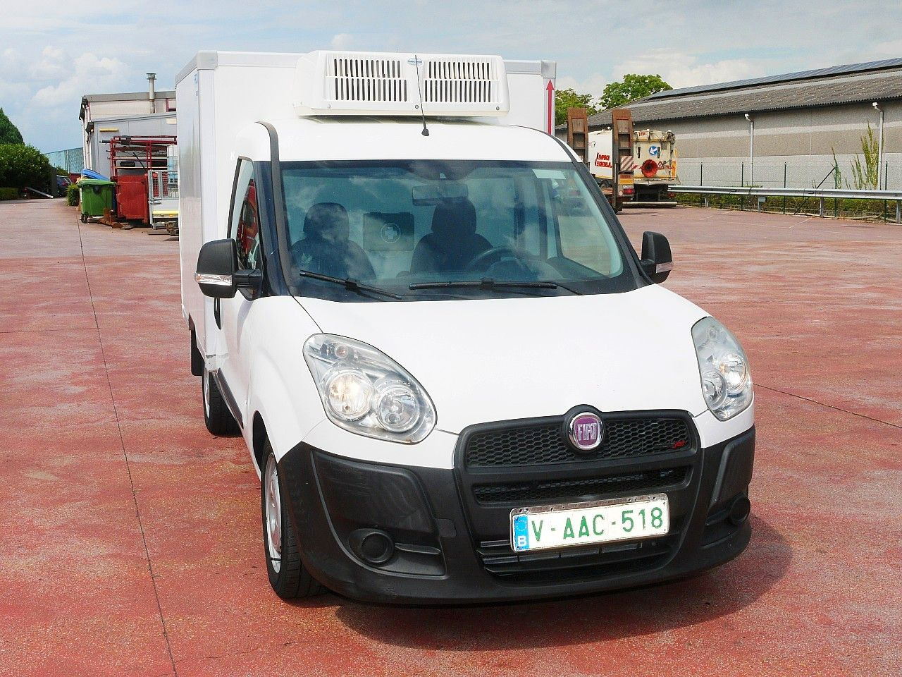 Fiat DOBLO 1.3 KUHLKOFFER RELEC FROID TR 22 -20C - Hladilno vozilo: slika 1 Fiat DOBLO 1.3 KUHLKOFFER RELEC FROID TR 22 -20C - Hladilno vozilo: slika 1