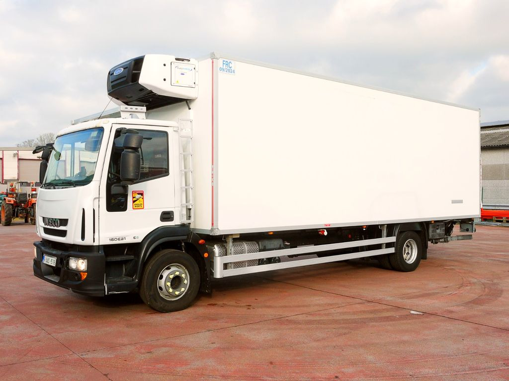Iveco 160E21 KUHLKOFFER CARRIER SUPRA 750 LBW LUFT Iveco 160E21 KUHLKOFFER CARRIER SUPRA 750 LBW LUFT - Tovornjak hladilnik: slika 4 Iveco 160E21 KUHLKOFFER CARRIER SUPRA 750 LBW LUFT Iveco 160E21 KUHLKOFFER CARRIER SUPRA 750 LBW LUFT - Tovornjak hladilnik: slika 4