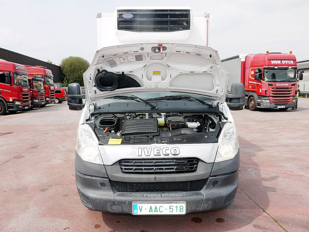 Hladilno vozilo Iveco 35C15 3.0 DAILY KUHLKOFFER CARRIER XARIOS 600 MT Iveco 35C15 3.0 DAILY KUHLKOFFER CARRIER XARIOS 600 MT: slika 14 Hladilno vozilo Iveco 35C15 3.0 DAILY KUHLKOFFER CARRIER XARIOS 600 MT Iveco 35C15 3.0 DAILY KUHLKOFFER CARRIER XARIOS 600 MT: slika 14