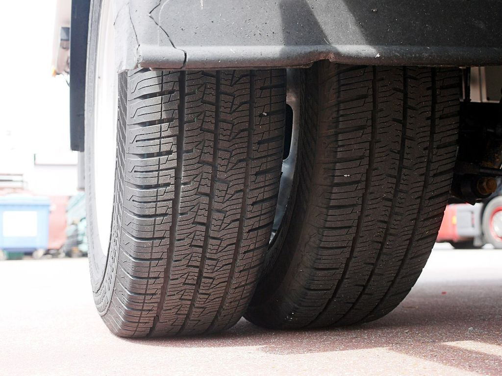 Hladilno vozilo Iveco 35C15 3.0 DAILY KUHLKOFFER CARRIER XARIOS 600 MT Iveco 35C15 3.0 DAILY KUHLKOFFER CARRIER XARIOS 600 MT: slika 19 Hladilno vozilo Iveco 35C15 3.0 DAILY KUHLKOFFER CARRIER XARIOS 600 MT Iveco 35C15 3.0 DAILY KUHLKOFFER CARRIER XARIOS 600 MT: slika 19