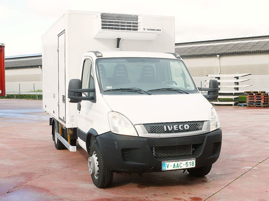 Iveco 60C15 65 70 DAILY KUHLKOFFER THERMOKING V500 A/C - Hladilno vozilo: slika 1 Iveco 60C15 65 70 DAILY KUHLKOFFER THERMOKING V500 A/C - Hladilno vozilo: slika 1