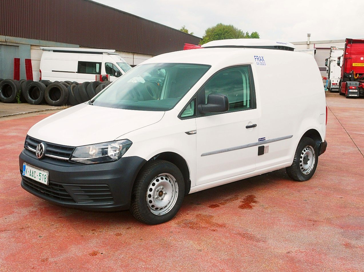 Volkswagen CADDY KUHLKASTENWAGEN KERSTNER -2c A/C - Hladilno vozilo: slika 4 Volkswagen CADDY KUHLKASTENWAGEN KERSTNER -2c A/C - Hladilno vozilo: slika 4