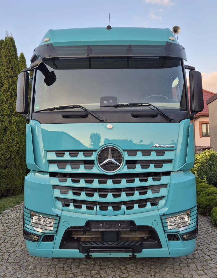 Mercedes-Benz AROCS - Vlačilec: slika 2 Mercedes-Benz AROCS - Vlačilec: slika 2