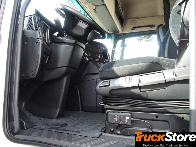 Vlačilec Mercedes-Benz Actros 1843 LS: slika 6