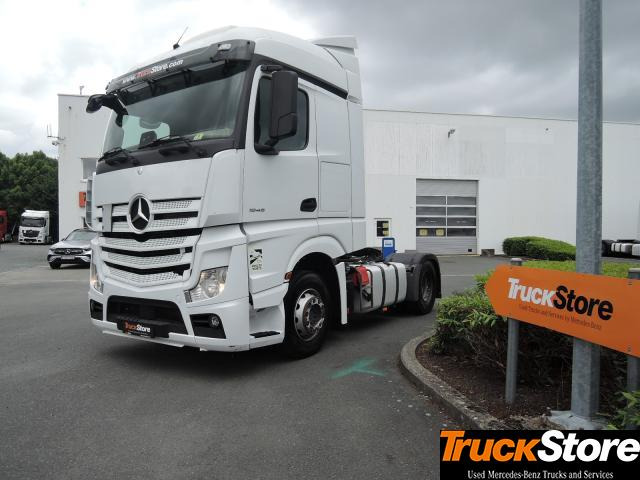 Vlačilec Mercedes-Benz Actros 1845 LS: slika 1