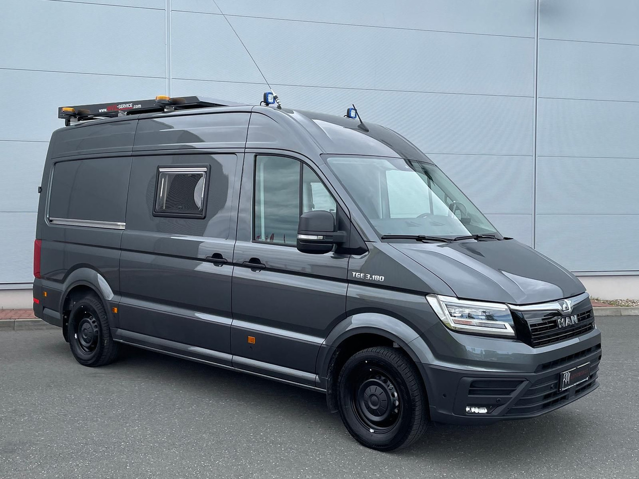 MAN TGE 3.180 BF 3 BEGLEITFAHRZEUG L3H3 NAVI LED - Dostavno vozilo: slika 2 MAN TGE 3.180 BF 3 BEGLEITFAHRZEUG L3H3 NAVI LED - Dostavno vozilo: slika 2
