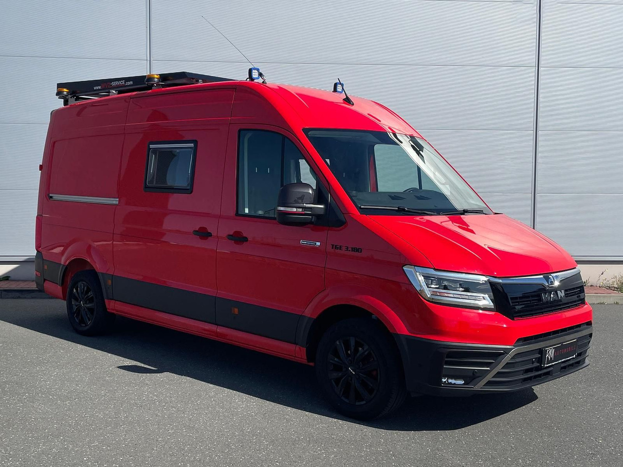MAN TGE 3.180 L3H3 Individual S BF3+ BEGLEITFAHRZEUG - Dostavno vozilo: slika 2 MAN TGE 3.180 L3H3 Individual S BF3+ BEGLEITFAHRZEUG - Dostavno vozilo: slika 2