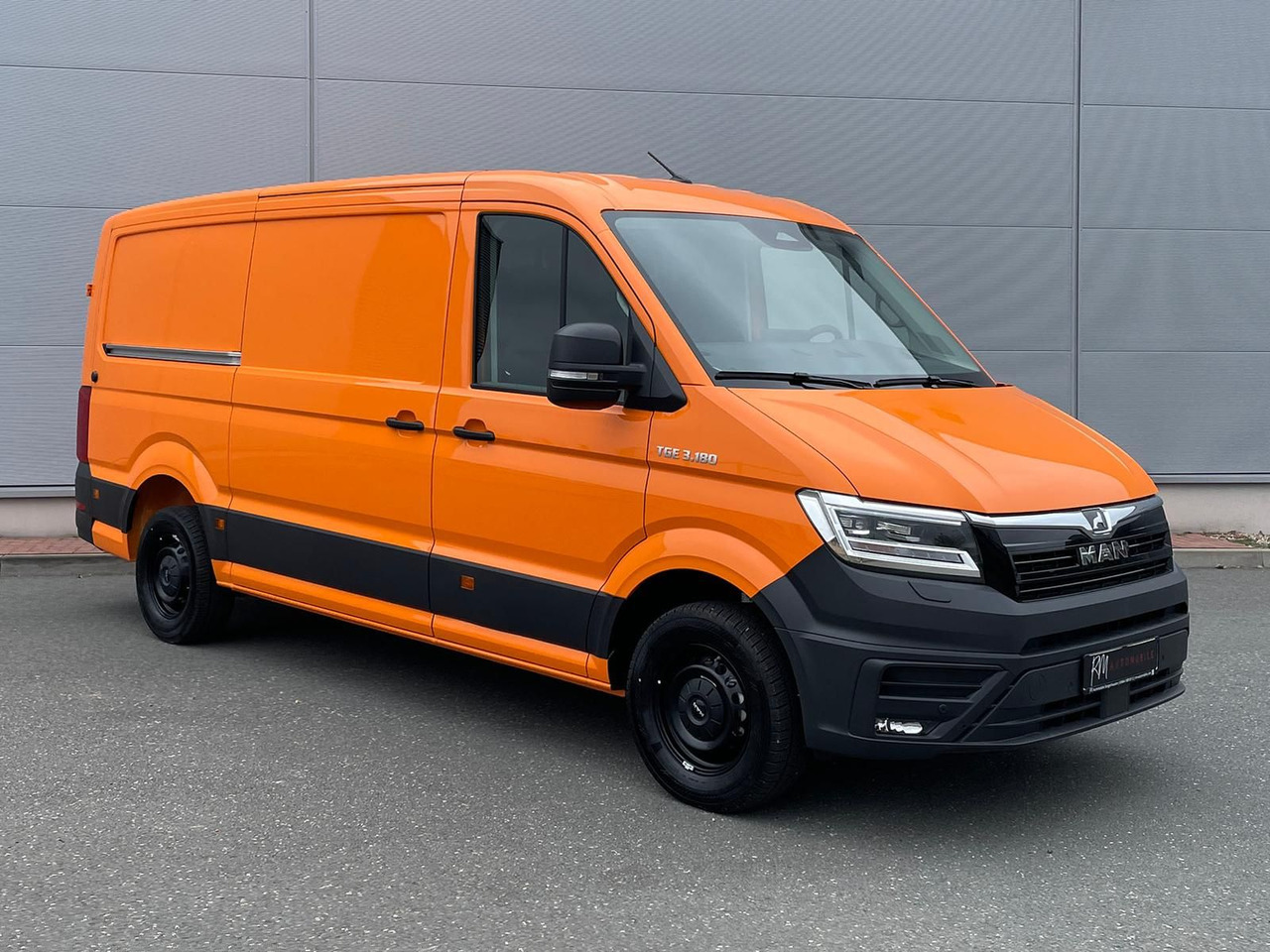 MAN TGE 3.180 Kasten L3H2 ACC LED STANDHZ NAVI - Furgon: slika 2 MAN TGE 3.180 Kasten L3H2 ACC LED STANDHZ NAVI - Furgon: slika 2