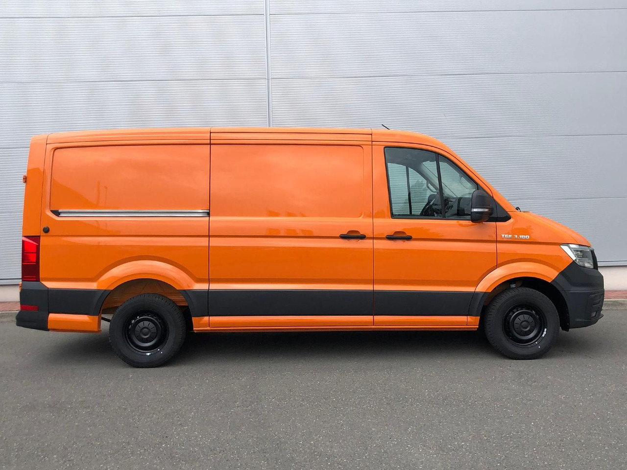 MAN TGE 3.180 Kasten L3H2 TEMPOMAT LED STANDHZ NAVI - Furgon: slika 5 MAN TGE 3.180 Kasten L3H2 TEMPOMAT LED STANDHZ NAVI - Furgon: slika 5