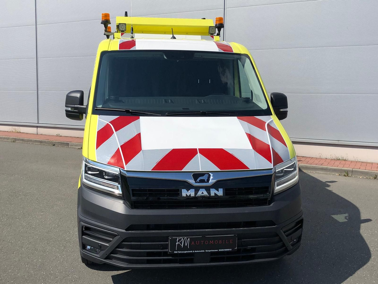MAN TGE 3.180 L3H2 BF 4 BEGLEITFAHRZEUG ACC LED NAVI - Avtomobil: slika 3 MAN TGE 3.180 L3H2 BF 4 BEGLEITFAHRZEUG ACC LED NAVI - Avtomobil: slika 3