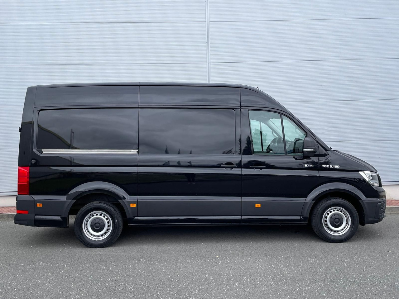 MAN TGE 3.180 L3H3 Kasten 4x4 AHK ACC NAVI STANDHZ - Furgon: slika 5 MAN TGE 3.180 L3H3 Kasten 4x4 AHK ACC NAVI STANDHZ - Furgon: slika 5