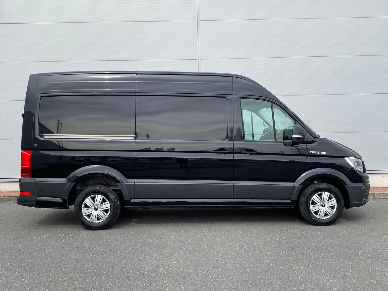 MAN TGE 3.180 L3H3 Kasten STANDHZ ACC LED SITZHZ - Furgon: slika 5 MAN TGE 3.180 L3H3 Kasten STANDHZ ACC LED SITZHZ - Furgon: slika 5