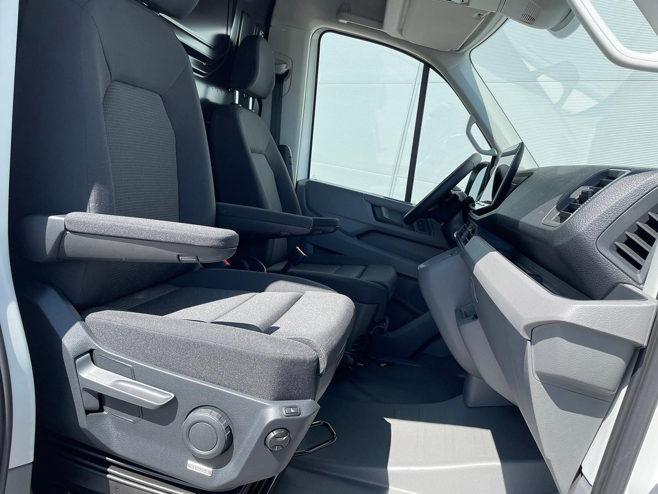 Furgon MAN TGE 3.180 L3H3 Kasten STANDHZ ACC NAVI KAMERA: slika 15