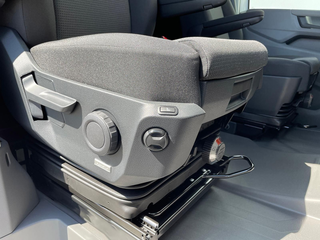 Furgon MAN TGE 3.180 L3H3 Kasten STANDHZ ACC NAVI KAMERA: slika 39