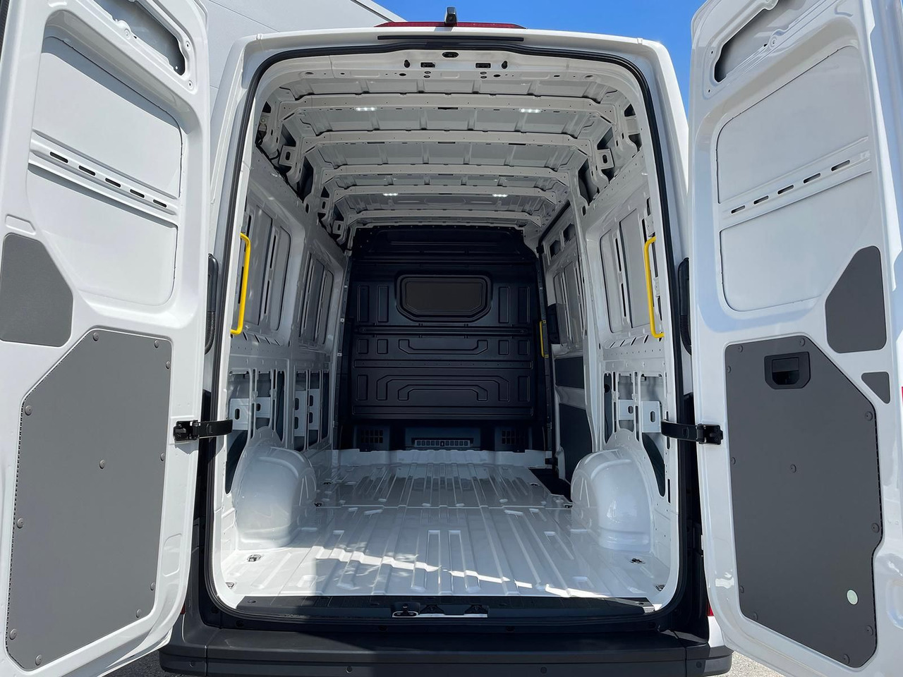 Furgon MAN TGE 3.180 L3H3 Kasten STANDHZ ACC NAVI KAMERA: slika 26