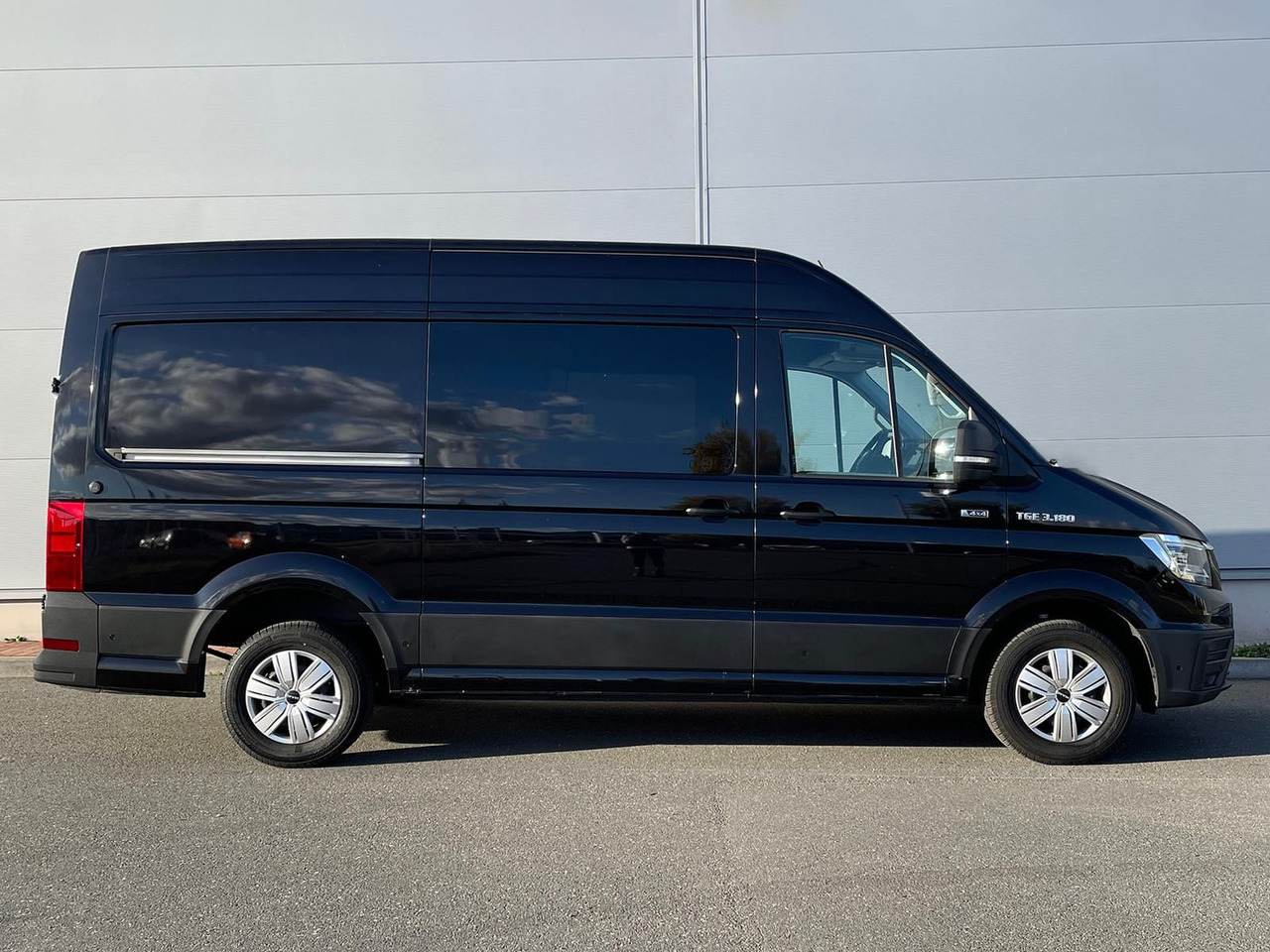 MAN TGE 3.180 L3H3 MIXTO 4x4 AUTOM DIFF AHK ACC NAV - Furgon, Dostavno vozilo z dvojno kabino: slika 5 MAN TGE 3.180 L3H3 MIXTO 4x4 AUTOM DIFF AHK ACC NAV - Furgon, Dostavno vozilo z dvojno kabino: slika 5