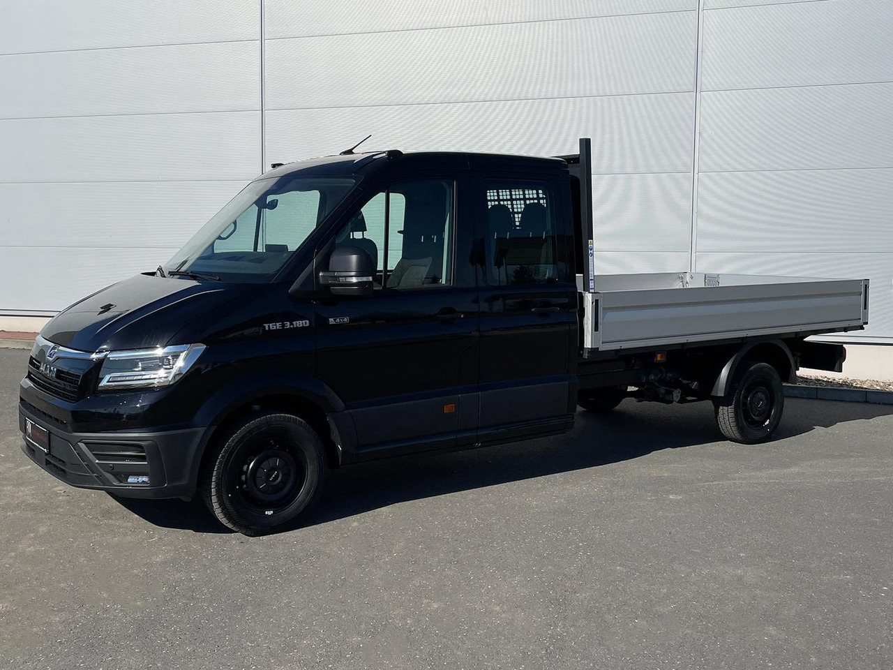 MAN TGE 3.180 Pritsche KIPPER DOKA LR 4x4 ACC LED - Dostavno vozilo prekucnik, Dostavno vozilo z dvojno kabino: slika 1 MAN TGE 3.180 Pritsche KIPPER DOKA LR 4x4 ACC LED - Dostavno vozilo prekucnik, Dostavno vozilo z dvojno kabino: slika 1