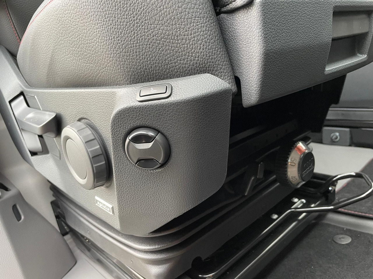 Avtomobil MAN TGE 3.200 L3H2 Kasten 4x4 Individual S ACC STHZ: slika 25