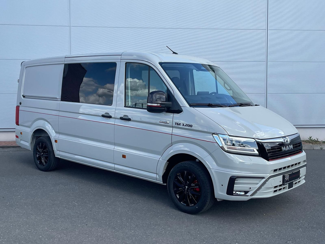 MAN TGE 3.200 L3H2 MIXTO 4x4 Individual S ACC STHZ - Avtomobil: slika 2 MAN TGE 3.200 L3H2 MIXTO 4x4 Individual S ACC STHZ - Avtomobil: slika 2