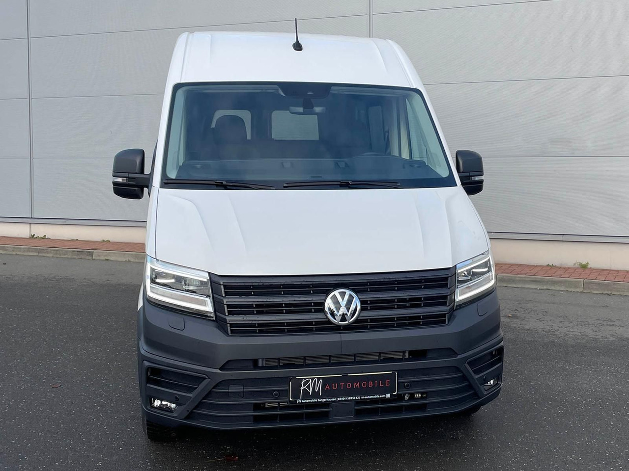 Volkswagen Crafter Kasten 35 L3H3 Autom. NAVI SITZHZ ACC - Potniški kombi: slika 4 Volkswagen Crafter Kasten 35 L3H3 Autom. NAVI SITZHZ ACC - Potniški kombi: slika 4