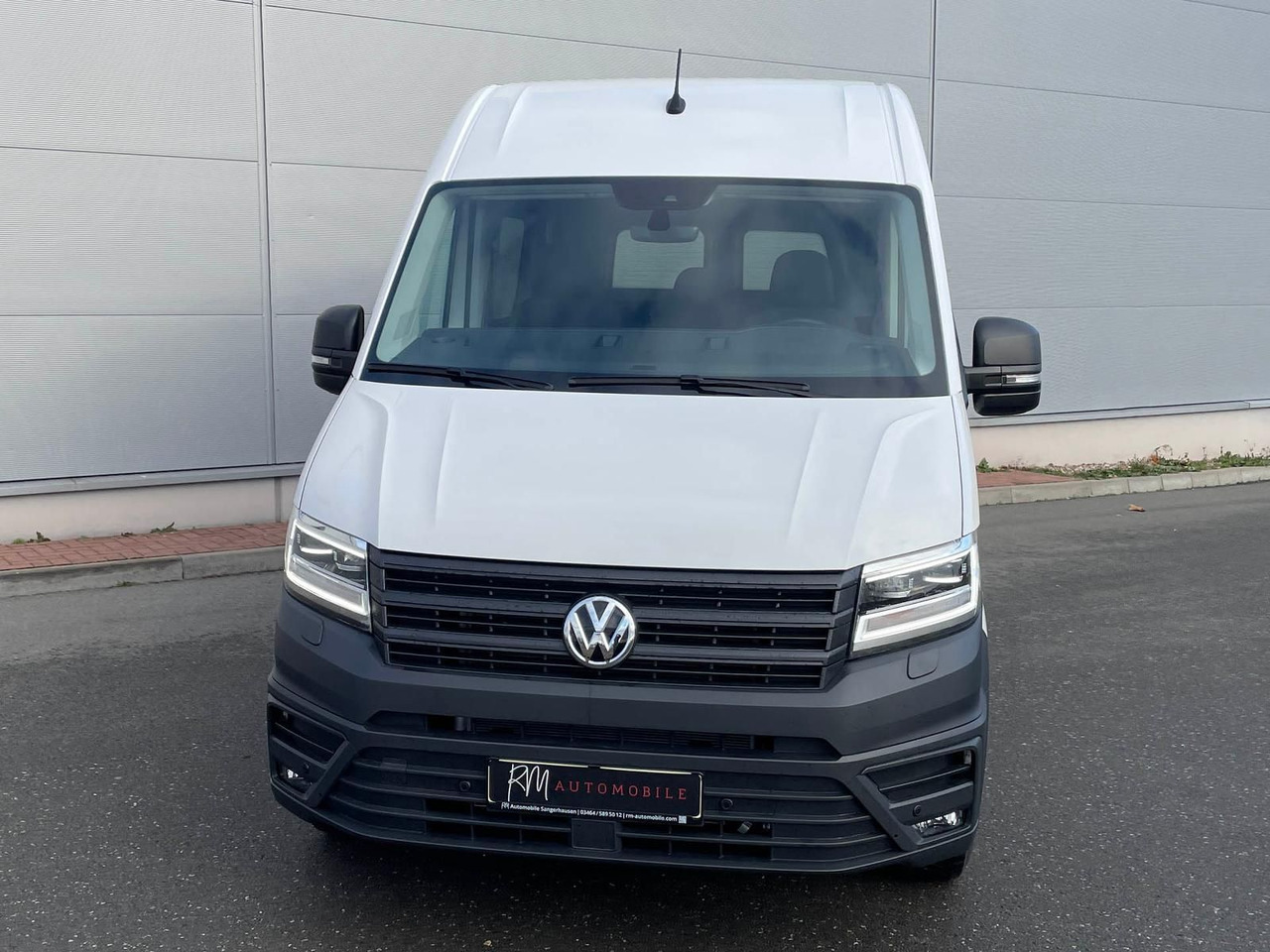 Volkswagen Crafter Kasten 35 L3H3 Autom. NAVI SITZHZ ACC - Potniški kombi: slika 3 Volkswagen Crafter Kasten 35 L3H3 Autom. NAVI SITZHZ ACC - Potniški kombi: slika 3