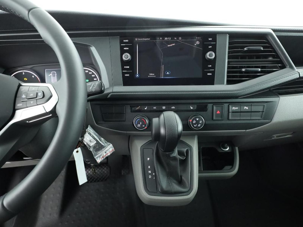 Volkswagen T6.1 Transporter 4MOTION NAVI STANDHZ ACC PDC - Minibus, Potniški kombi: slika 5 Volkswagen T6.1 Transporter 4MOTION NAVI STANDHZ ACC PDC - Minibus, Potniški kombi: slika 5