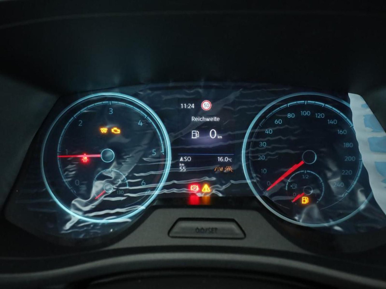 Volkswagen T6.1 Transporter Kombi KR LED STANDHZ ACC NAVI - Karavan: slika 3 Volkswagen T6.1 Transporter Kombi KR LED STANDHZ ACC NAVI - Karavan: slika 3