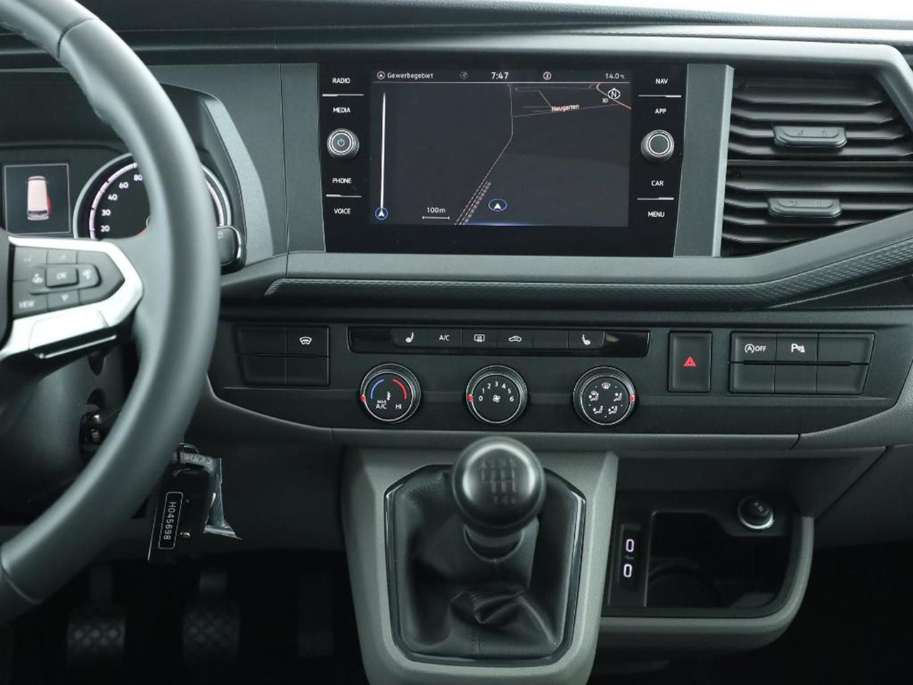 Volkswagen T6.1 Transporter Kombi KR LED STANDHZ ACC NAVI - Karavan: slika 5 Volkswagen T6.1 Transporter Kombi KR LED STANDHZ ACC NAVI - Karavan: slika 5