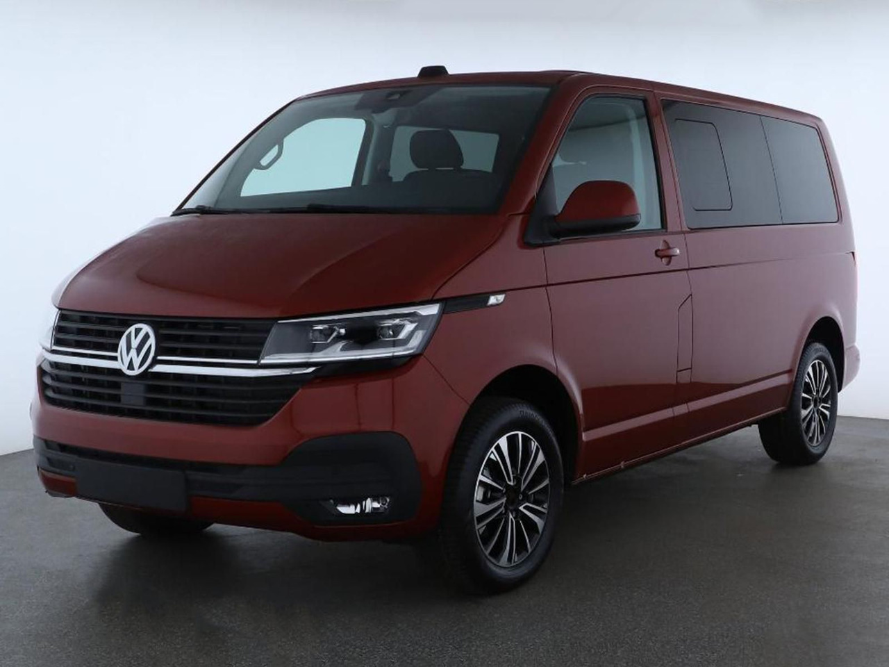Volkswagen T6.1 Transporter Kombi KR LED STANDHZ ACC NAVI - Potniški kombi: slika 1 Volkswagen T6.1 Transporter Kombi KR LED STANDHZ ACC NAVI - Potniški kombi: slika 1