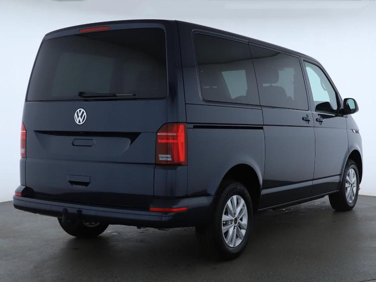 Volkswagen T6.1 Transporter Kombi KR STANDHZ LED ACC NAVI - Potniški kombi: slika 2 Volkswagen T6.1 Transporter Kombi KR STANDHZ LED ACC NAVI - Potniški kombi: slika 2