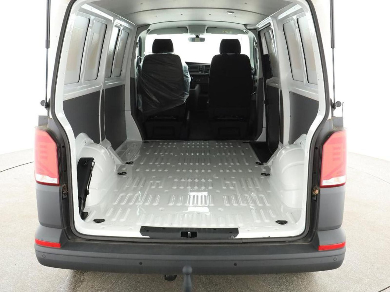 Volkswagen T6.1 Transporter LR FWD PDC SITZHZ TEMP AHK - Potniški kombi: slika 3 Volkswagen T6.1 Transporter LR FWD PDC SITZHZ TEMP AHK - Potniški kombi: slika 3
