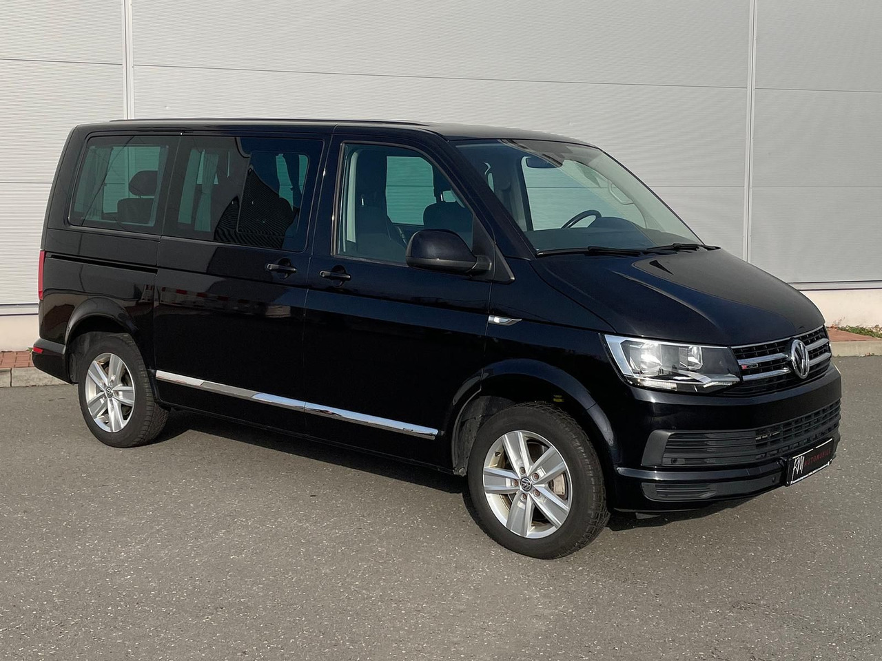 Volkswagen T6 Multivan Comfortline 4M AHK STANDHZ SITZH DAB - Minibus, Potniški kombi: slika 2 Volkswagen T6 Multivan Comfortline 4M AHK STANDHZ SITZH DAB - Minibus, Potniški kombi: slika 2