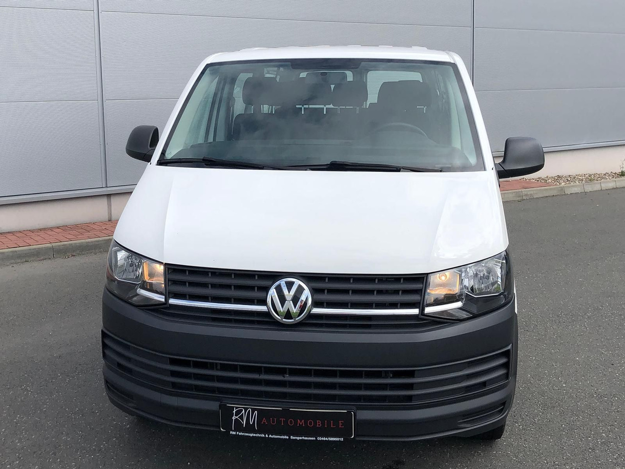 Volkswagen T6 Transporter 2.0 TDI Kombi lang 9-SITZE TEMP - Minibus, Potniški kombi: slika 4 Volkswagen T6 Transporter 2.0 TDI Kombi lang 9-SITZE TEMP - Minibus, Potniški kombi: slika 4