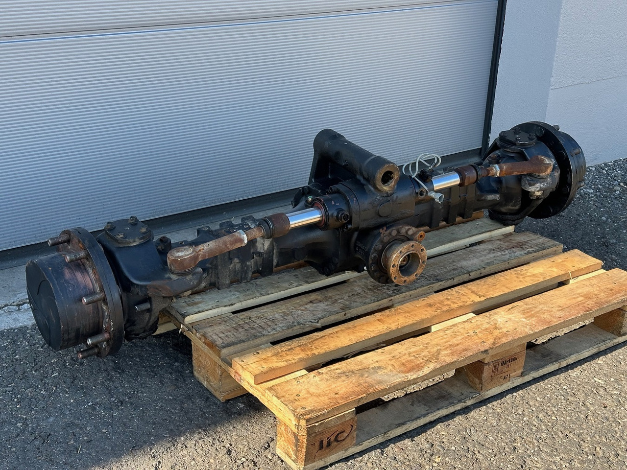 Dana Spicer Vorderachse-Planetenachse Typ:211/233-004. Kramer-Nr.1000304468. Ratio:1/13,714 #1000304468.04# - Os in deli za Nakladalec: slika 3 Dana Spicer Vorderachse-Planetenachse Typ:211/233-004. Kramer-Nr.1000304468. Ratio:1/13,714 #1000304468.04# - Os in deli za Nakladalec: slika 3