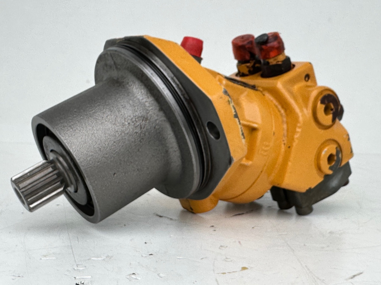 LIEBHERR Konstantmotor mit ID-Nr.5008984-ID-Nr.5007150 – Hydromatik Rexroth Axialkolbenmotor mit Nr.2000349 Typ:A2FE23/61W-NAL191. A308,A310,A312,A900ZW,R308,R310,R312,LOS914,R914,R916. #4064579.DK# - Hidravlični motor za Bager: slika 1 LIEBHERR Konstantmotor mit ID-Nr.5008984-ID-Nr.5007150 – Hydromatik Rexroth Axialkolbenmotor mit Nr.2000349 Typ:A2FE23/61W-NAL191. A308,A310,A312,A900ZW,R308,R310,R312,LOS914,R914,R916. #4064579.DK# - Hidravlični motor za Bager: slika 1