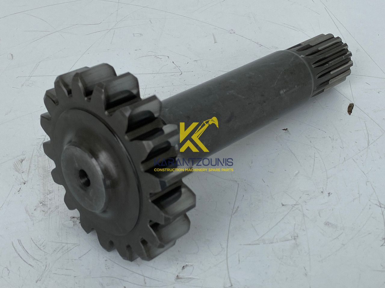 Liebherr Antriebswelle ID-Nr.969527001. FAT355P077. LH26, LH30, R906, R916, R920, R922, R924, R926 COMP, R926. #ANT2804# - Bočni reduktor za Bager goseničar: slika 1 Liebherr Antriebswelle ID-Nr.969527001. FAT355P077. LH26, LH30, R906, R916, R920, R922, R924, R926 COMP, R926. #ANT2804# - Bočni reduktor za Bager goseničar: slika 1