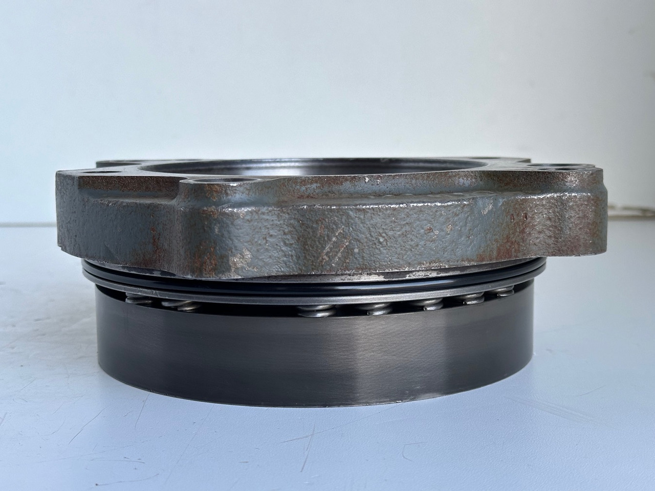 Liebherr Bremse ID-Nr.939700401. SAT225/218 - SAT225/228 - SAT225/229 - SAT225/230 - SAT225/240. A309,A311,A312,A314,A316,A900,A904,A918 COMP,P313,R313,R317,R900,P904,R904. #939700401.151# - Nihajni motor za Bager: slika 4 Liebherr Bremse ID-Nr.939700401. SAT225/218 - SAT225/228 - SAT225/229 - SAT225/230 - SAT225/240. A309,A311,A312,A314,A316,A900,A904,A918 COMP,P313,R313,R317,R900,P904,R904. #939700401.151# - Nihajni motor za Bager: slika 4