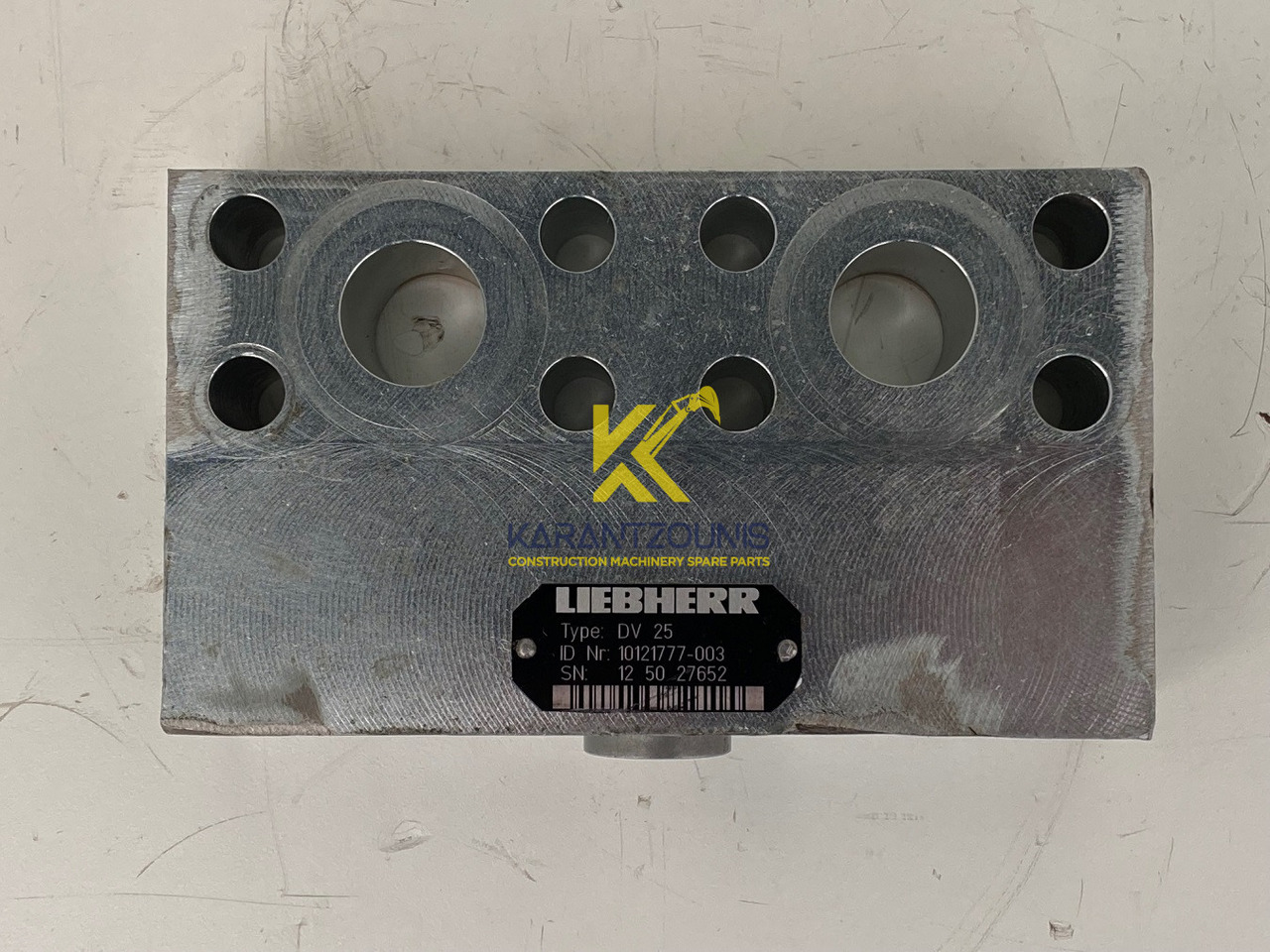 Liebherr Dämpfungsventil ID-Nr.10121777. P924 COMP, P926, R926, R916, R922, R924 COMP, R924, R926 COMP, R926, R930, R936, R946, R950 T, R960 T. #DÄ27652# - Nihajni motor za Bager: slika 2 Liebherr Dämpfungsventil ID-Nr.10121777. P924 COMP, P926, R926, R916, R922, R924 COMP, R924, R926 COMP, R926, R930, R936, R946, R950 T, R960 T. #DÄ27652# - Nihajni motor za Bager: slika 2