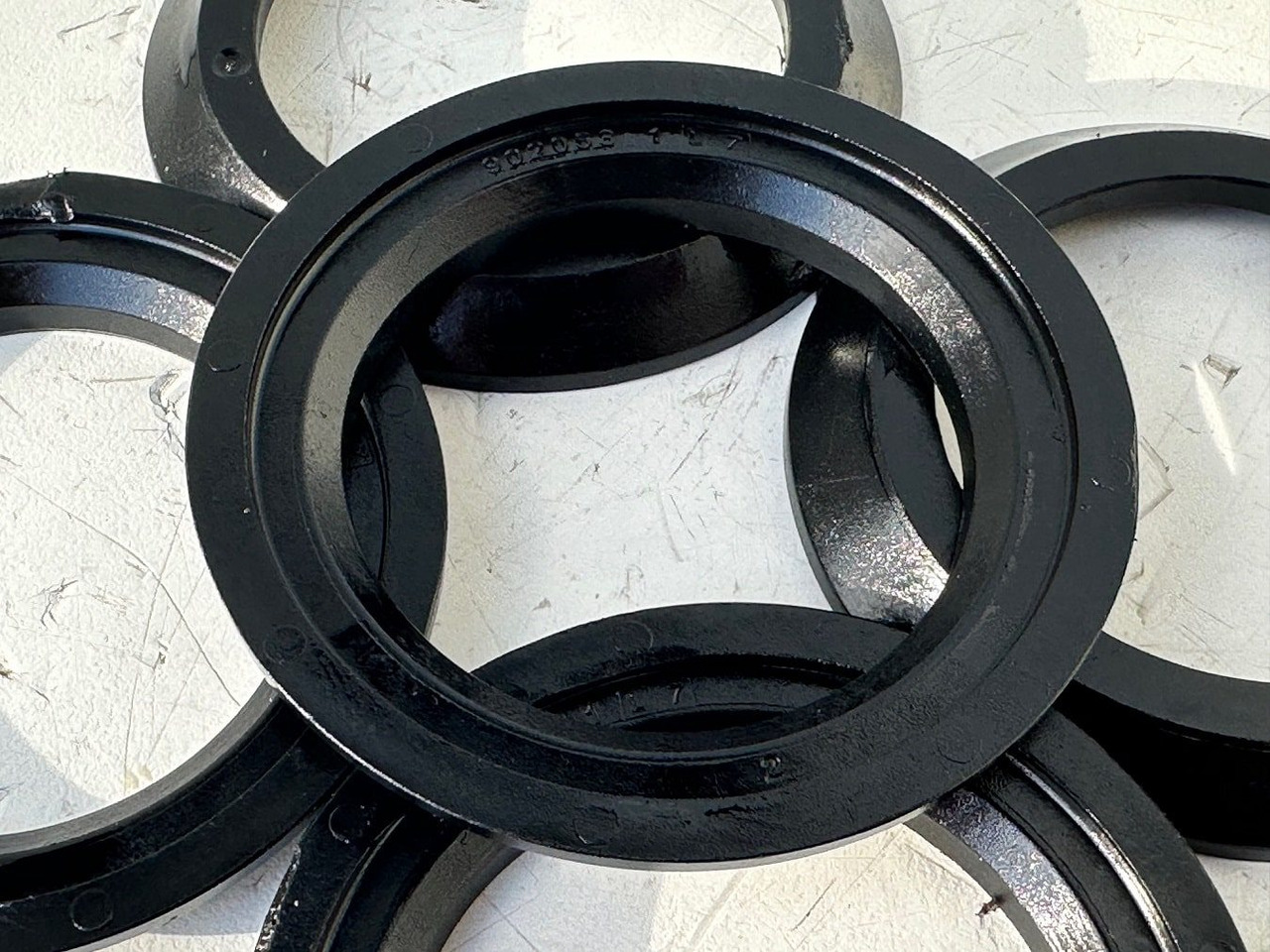 Liebherr Distanzscheibe ID-Nr.90205841. FAT350P126 - FAT350P138. R920 - R922 - R924 - R925 - R926 - R930 T. #90205841.11.11# - Menjalnik za Gradbeni stroj: slika 4 Liebherr Distanzscheibe ID-Nr.90205841. FAT350P126 - FAT350P138. R920 - R922 - R924 - R925 - R926 - R930 T. #90205841.11.11# - Menjalnik za Gradbeni stroj: slika 4