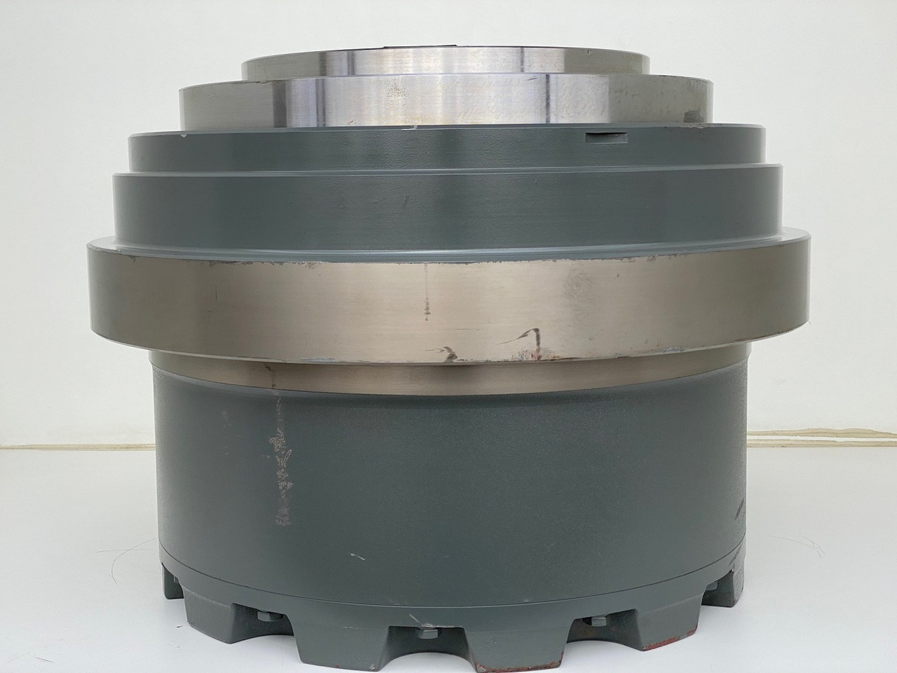 Liebherr Fahrantrieb FAT450P135, ID-Nr.90211932 - ID-Nr.90211933. ER944, R940, R944, R945, R946, R950, R960 T. #159-03# - Bočni reduktor za Bager goseničar: slika 3 Liebherr Fahrantrieb FAT450P135, ID-Nr.90211932 - ID-Nr.90211933. ER944, R940, R944, R945, R946, R950, R960 T. #159-03# - Bočni reduktor za Bager goseničar: slika 3