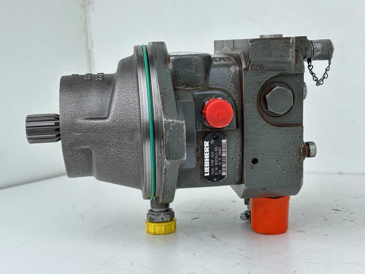 Liebherr Hydraulikeinbaumotor Typ:FMF045. ID-Nr.9075181 - ID-Nr.10125041 - ID-Nr.10125043. A309, A311, A312, A314, A316, A900, A904, A918, R313, R317, R900, R904. #10125043.39905# - Hidravlični motor za Bager goseničar: slika 5 Liebherr Hydraulikeinbaumotor Typ:FMF045. ID-Nr.9075181 - ID-Nr.10125041 - ID-Nr.10125043. A309, A311, A312, A314, A316, A900, A904, A918, R313, R317, R900, R904. #10125043.39905# - Hidravlični motor za Bager goseničar: slika 5