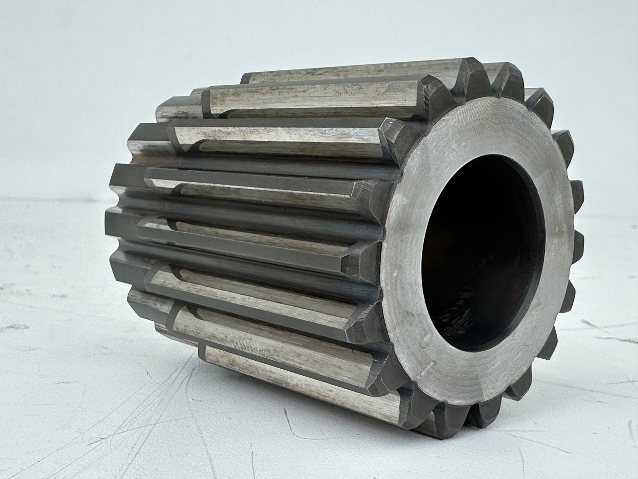 Liebherr Original Sonnenrad ID-Nr.90208596. SAT300/282. LH40 C LH40 CP, LH40 M, LH40MP, LH50 CHR, LH50 CHRP, LH50 M, LH50 MHR, LH50 MHRP, LH50MT. #90208596.137239# - Nihajni motor za Gradbeni stroj: slika 3 Liebherr Original Sonnenrad ID-Nr.90208596. SAT300/282. LH40 C LH40 CP, LH40 M, LH40MP, LH50 CHR, LH50 CHRP, LH50 M, LH50 MHR, LH50 MHRP, LH50MT. #90208596.137239# - Nihajni motor za Gradbeni stroj: slika 3